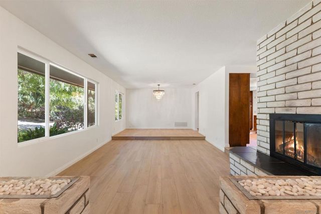 1027 Pepper Tree Lane, Fallbrook, CA 92028