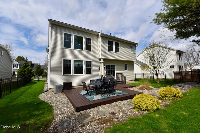 8 Maria Lane, Saratoga Springs, NY 12866