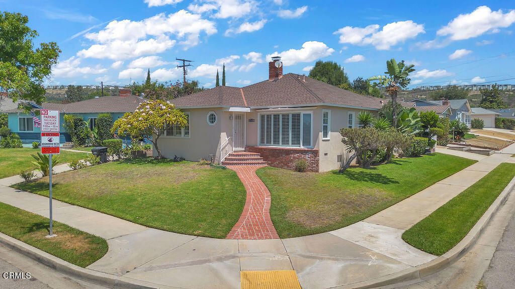 330 E Oakmont Drive, Montebello, CA 90640