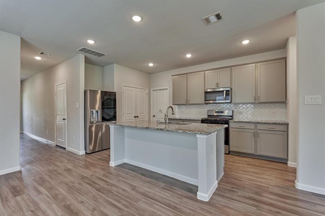 8039 Peppercorn Street, Magnolia, TX 77354