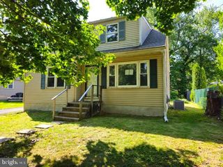 1575 WASHINGTON AVE, Willow Grove, PA 19090