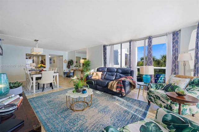 20515 E Country Club Dr 348, Aventura, FL 33180