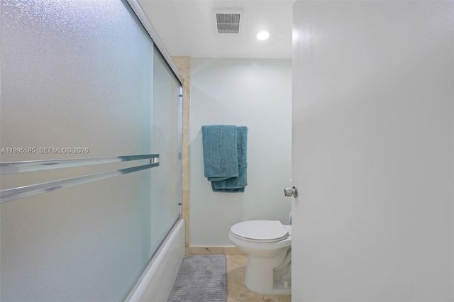 20515 E Country Club Dr 348, Aventura, FL 33180