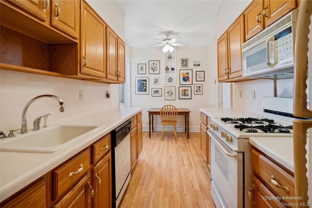 19 S Broadway 5 D, Tarrytown, NY 10591 — photo 5