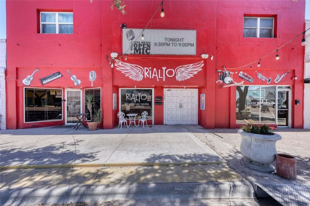 327 S Commercial St, Aransas Pass, TX 78336 — photo 2