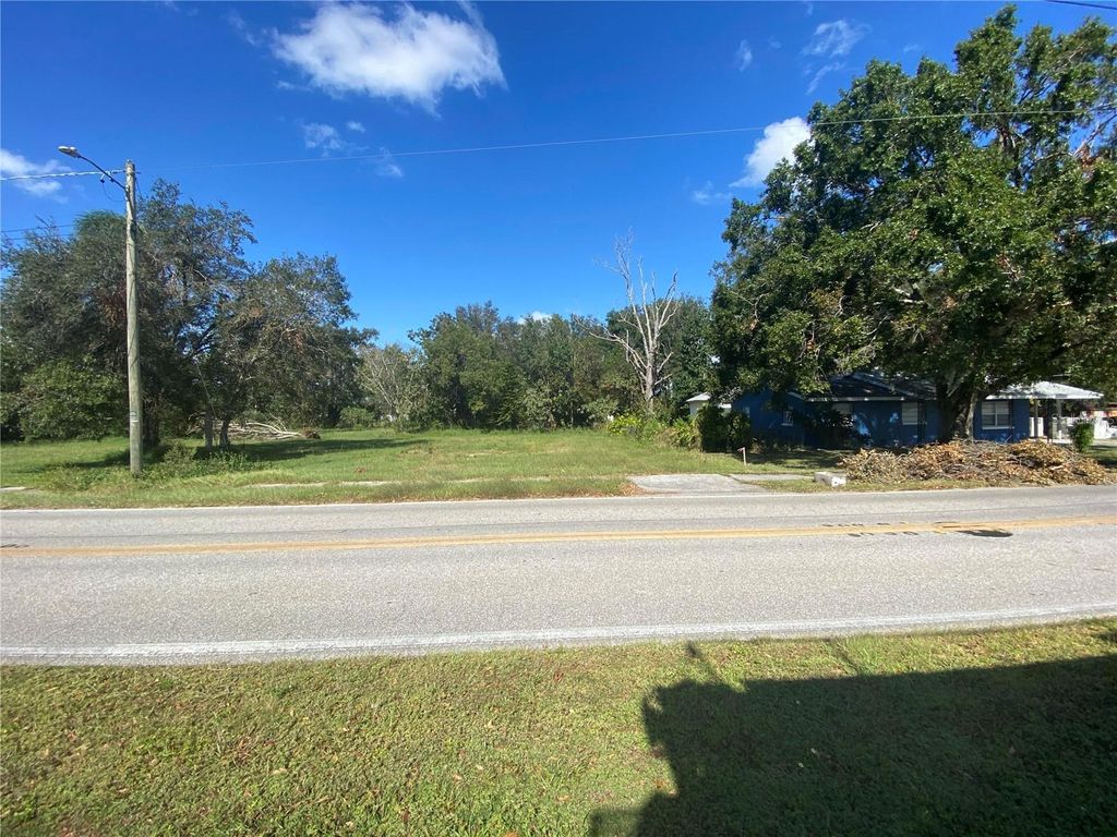 745 N 3RD STREET, Eagle Lake, FL 33839