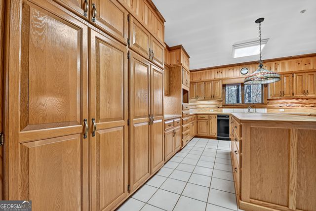 200 Lookiba Lane, Ellijay, GA 30540