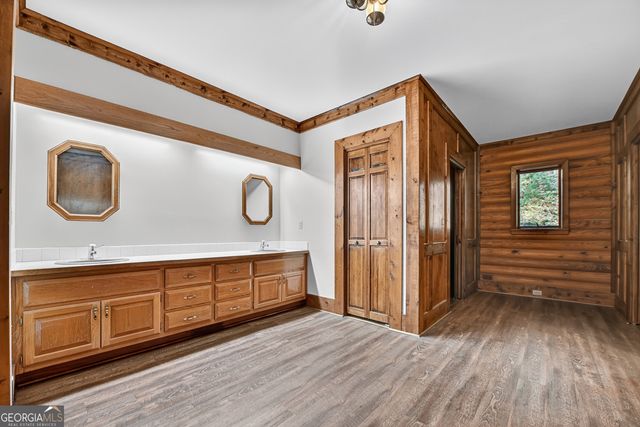 200 Lookiba Lane, Ellijay, GA 30540