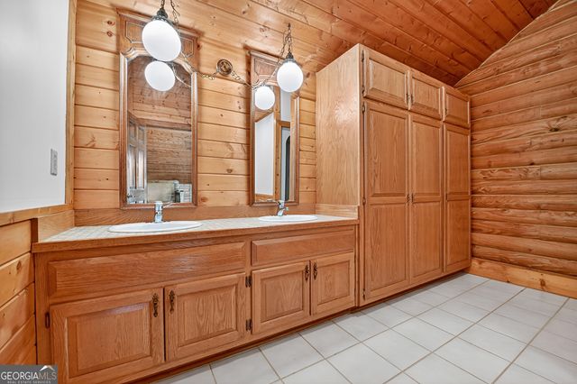 200 Lookiba Lane, Ellijay, GA 30540