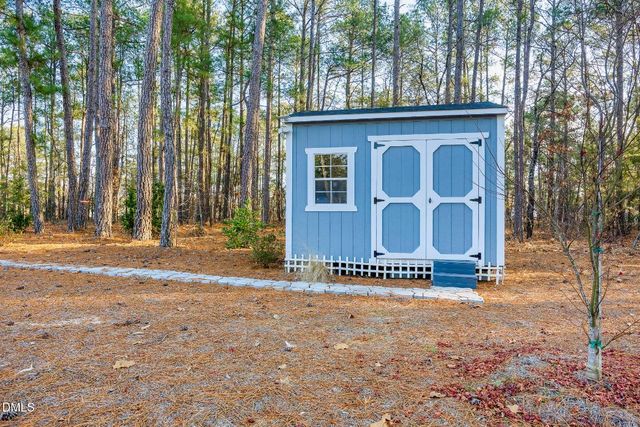 205 Acorn Knoll Drive, Carthage, NC 28327