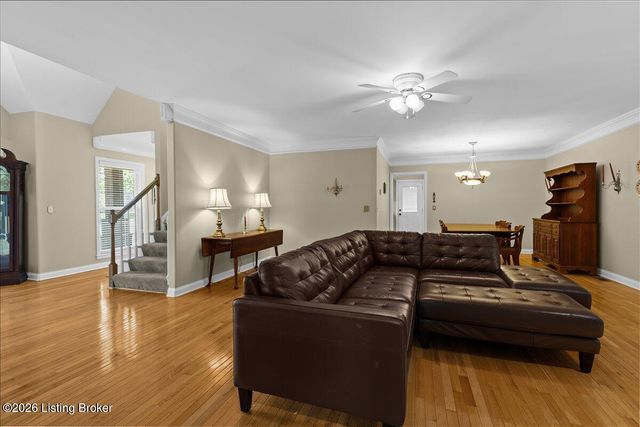 1200 Blackthorn Rd, Louisville, KY 40299