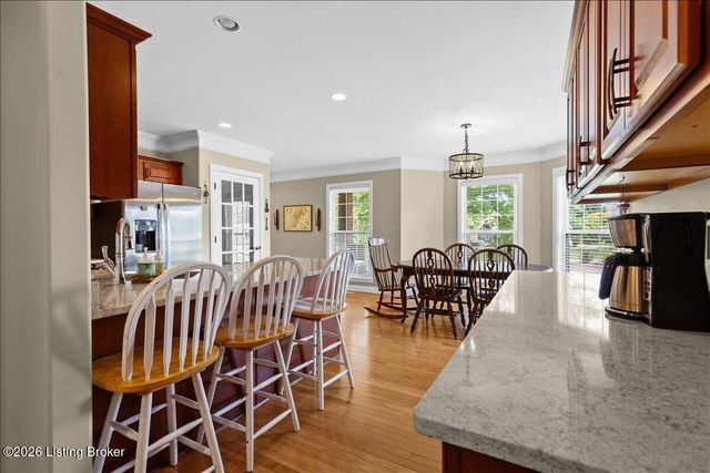1200 Blackthorn Rd, Louisville, KY 40299