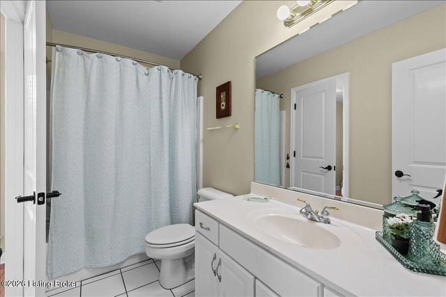 1200 Blackthorn Rd, Louisville, KY 40299