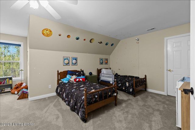 1200 Blackthorn Rd, Louisville, KY 40299