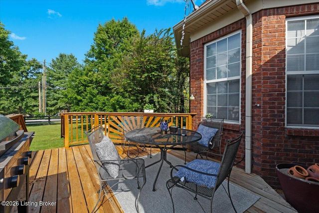1200 Blackthorn Rd, Louisville, KY 40299