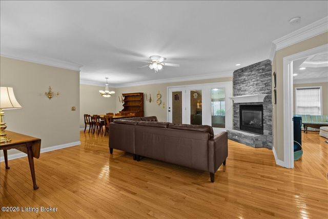 1200 Blackthorn Rd, Louisville, KY 40299