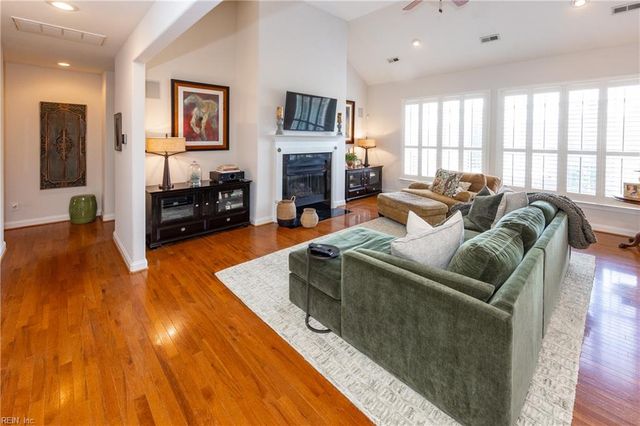 1829 Fury WAY, Virginia Beach, VA 23456