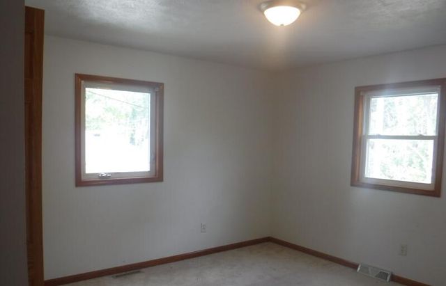 2918 E Shore Drive, Portage, MI 49002