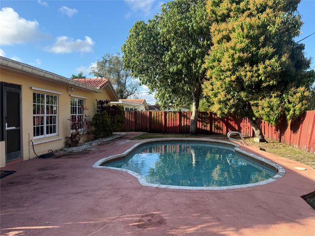 3790 NW 78th Terrace, Coral Springs, FL 33065