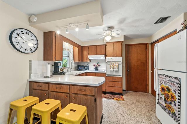 5914 WILSON DRIVE, Zephyrhills, FL 33542