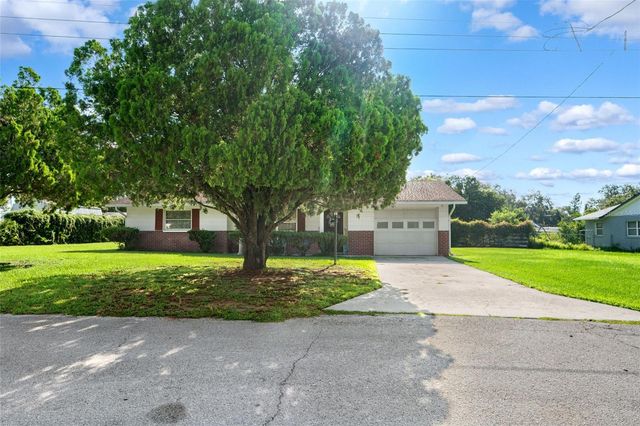 5914 WILSON DRIVE, Zephyrhills, FL 33542