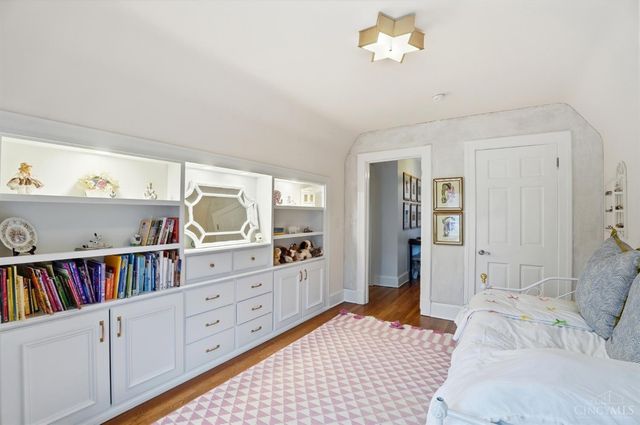 709 Yale Avenue, Terrace Park, OH 45174