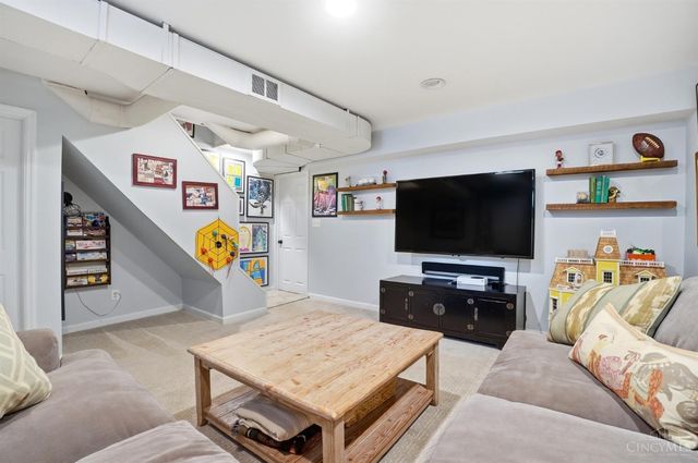 709 Yale Avenue, Terrace Park, OH 45174