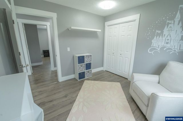 343 SE Hankel St, Dallas, OR 97338