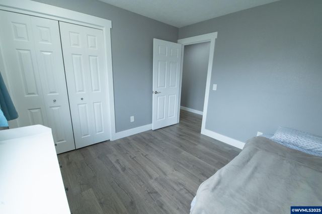 343 SE Hankel St, Dallas, OR 97338