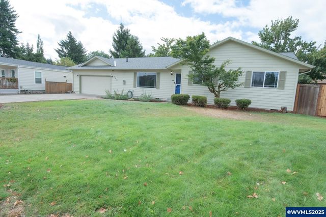 343 SE Hankel St, Dallas, OR 97338