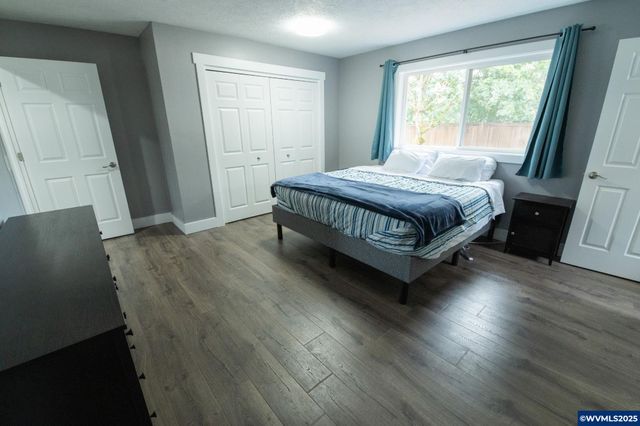 343 SE Hankel St, Dallas, OR 97338