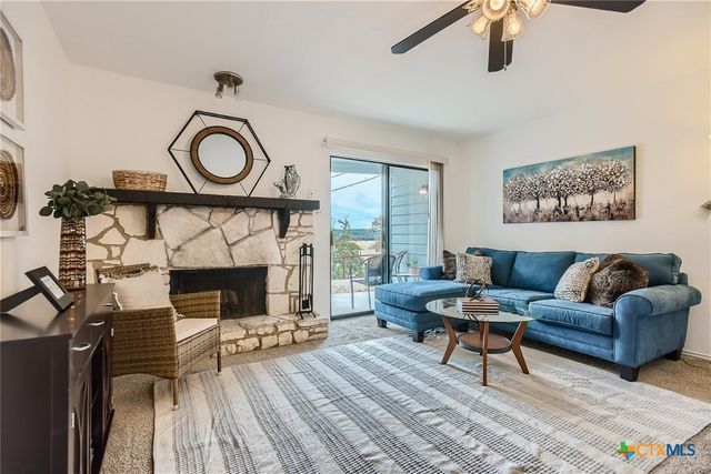 1559 Parkview Drive F4, Canyon Lake, TX 78133