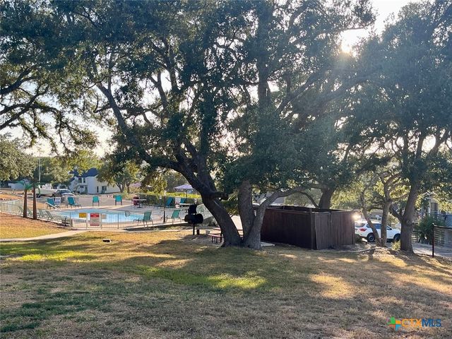 1559 Parkview Drive F4, Canyon Lake, TX 78133