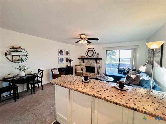 1559 Parkview Drive F4, Canyon Lake, TX 78133