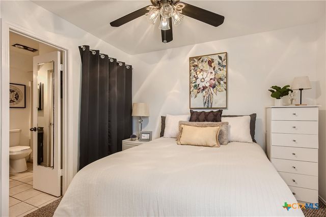 1559 Parkview Drive F4, Canyon Lake, TX 78133