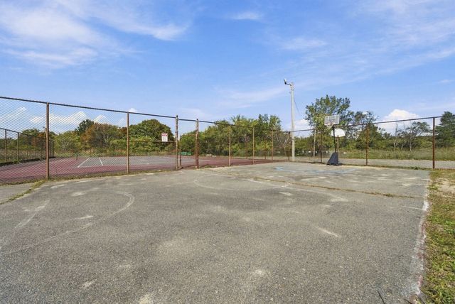 900 Governors Dr 37, Winthrop, MA 02152