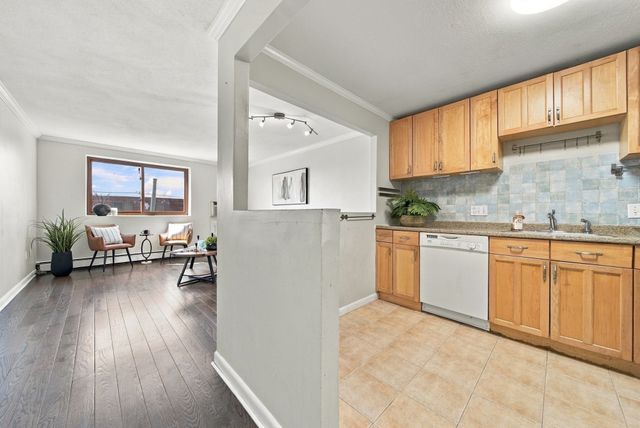 900 Governors Dr 37, Winthrop, MA 02152