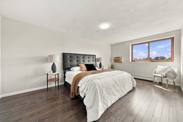 900 Governors Dr 37, Winthrop, MA 02152