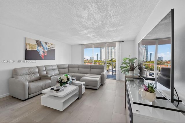 2851 NE 183rd St 605E, Aventura, FL 33160