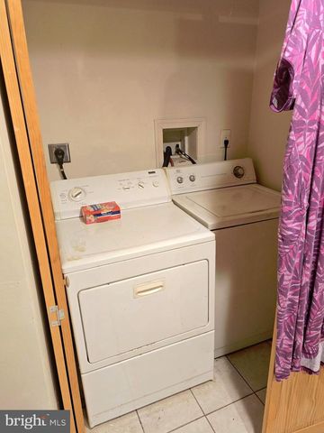 5925 BENTON HEIGHTS AVE, Baltimore, MD 21206