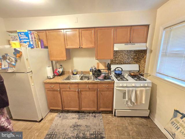 5925 BENTON HEIGHTS AVE, Baltimore, MD 21206