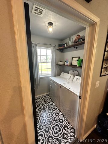 10803 E 112th Street North, Owasso, OK 74055