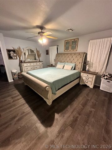 10803 E 112th Street North, Owasso, OK 74055
