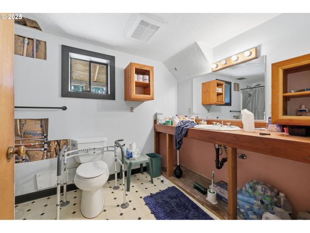 31287 NEW KIRK Rd, Scappoose, OR 97056