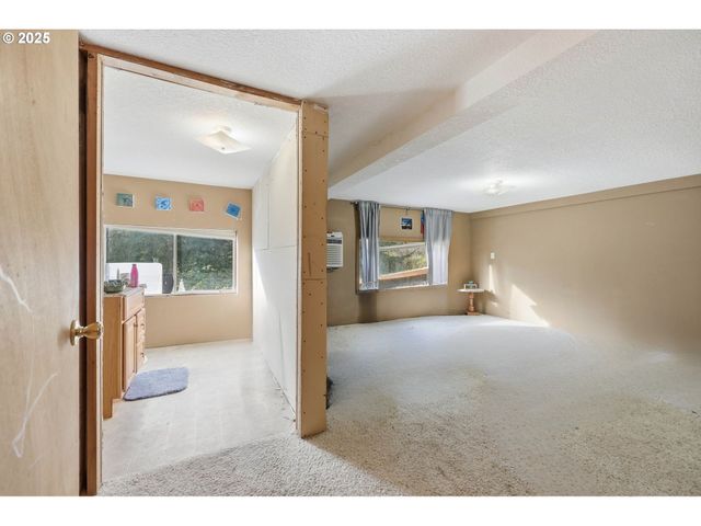 31287 NEW KIRK Rd, Scappoose, OR 97056