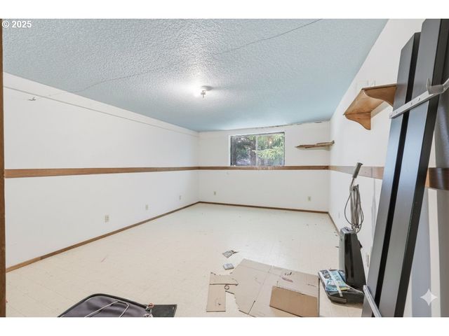 31287 NEW KIRK Rd, Scappoose, OR 97056