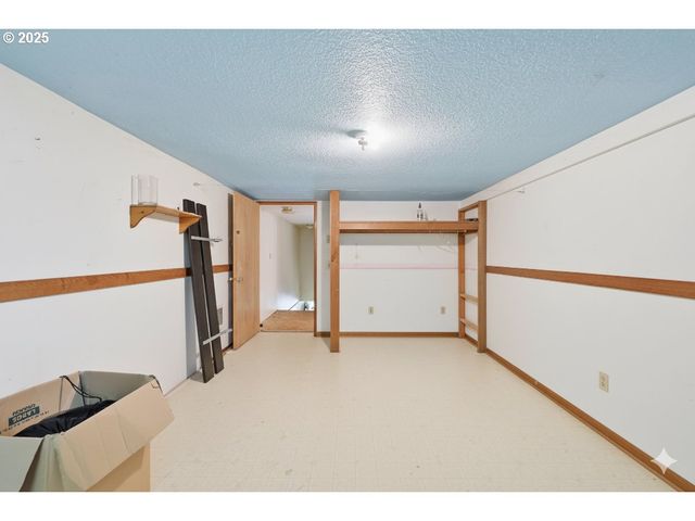 31287 NEW KIRK Rd, Scappoose, OR 97056