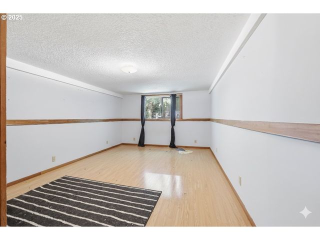 31287 NEW KIRK Rd, Scappoose, OR 97056