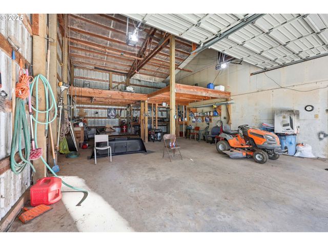 31287 NEW KIRK Rd, Scappoose, OR 97056