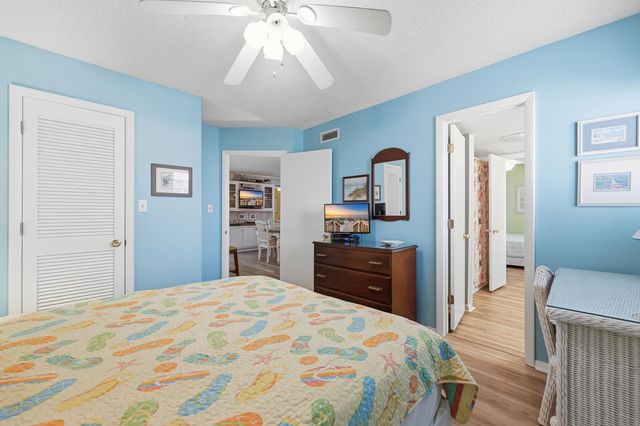 208 4th Ave. N, North Myrtle Beach, SC 29582